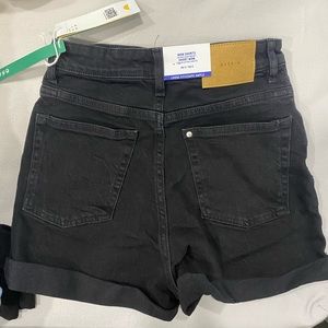 NWT never worn. Too small for me